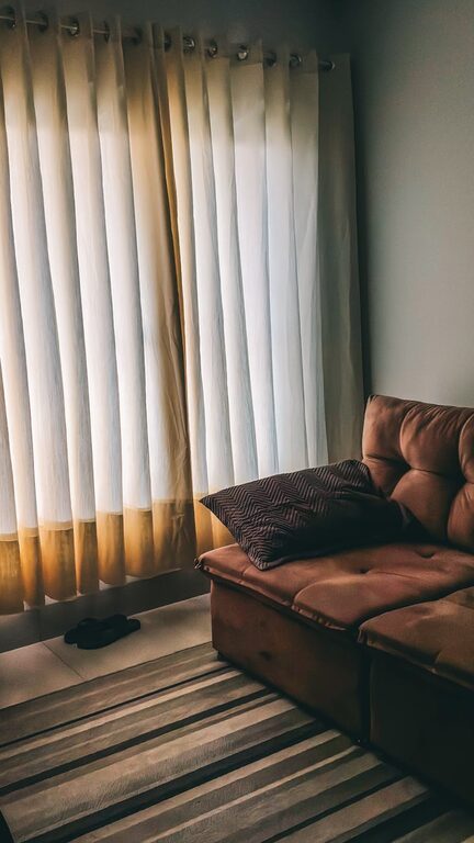 Tips for Creating a Cozy and Inviting Home Environment