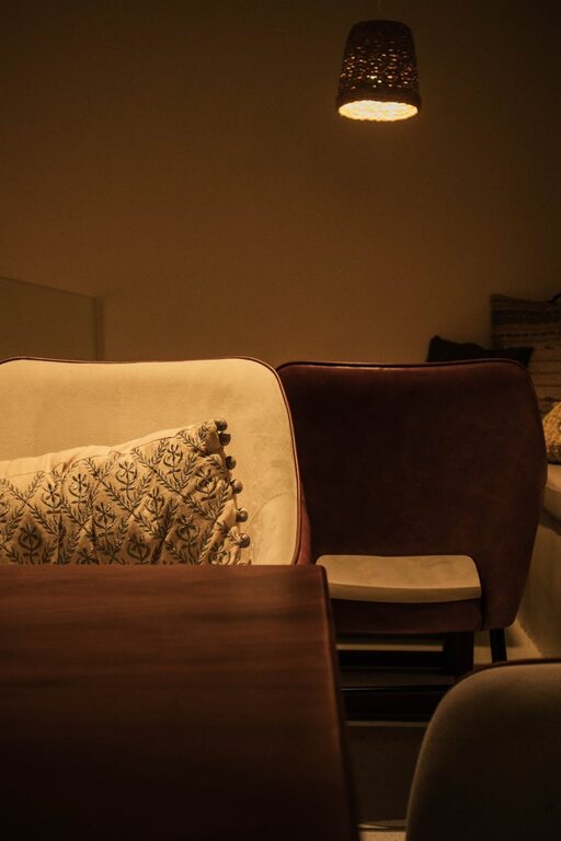 Simple Tips for Creating a Cozy and Inviting Home Environment